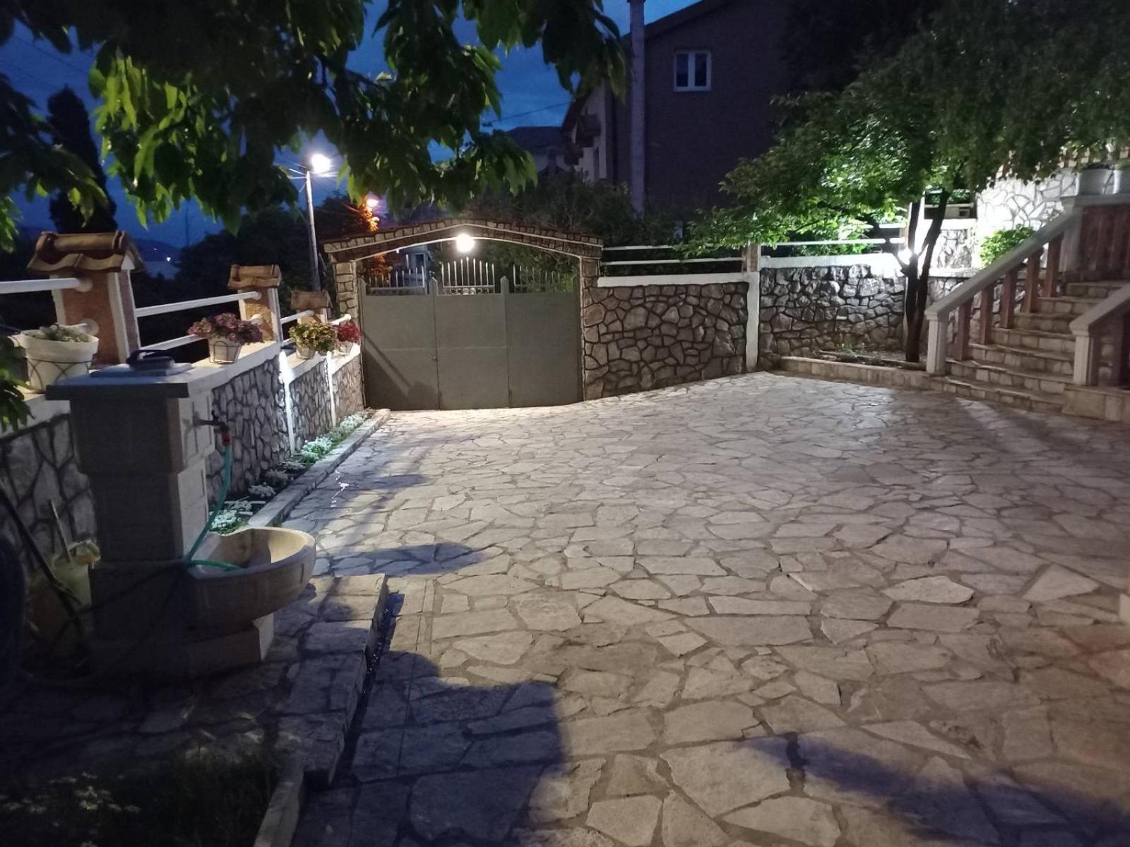 Apartmani Breze Podgorica Exterior photo